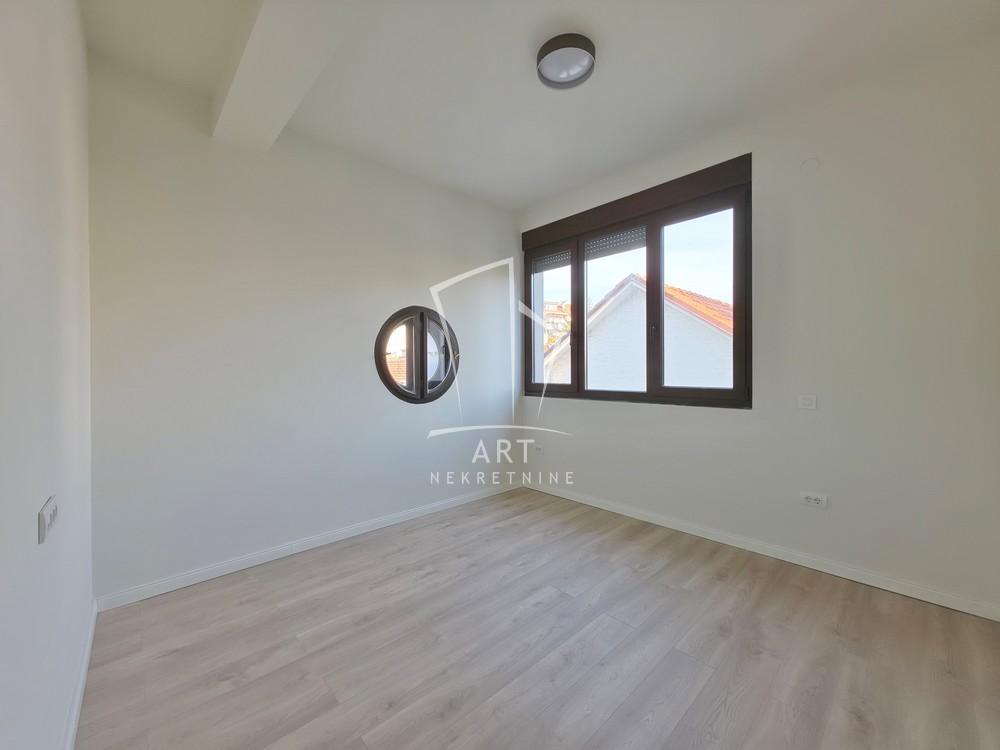 Slika 8 - Vojislava Vučkovića, Četvorosoban stan za izdavanje, 113m2, 3.000€
