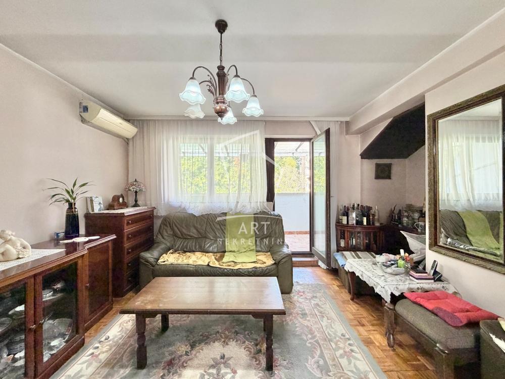 Slika 1 - Janković Stojana, Četvorosoban stan na prodaju, 109m2, 245.000€