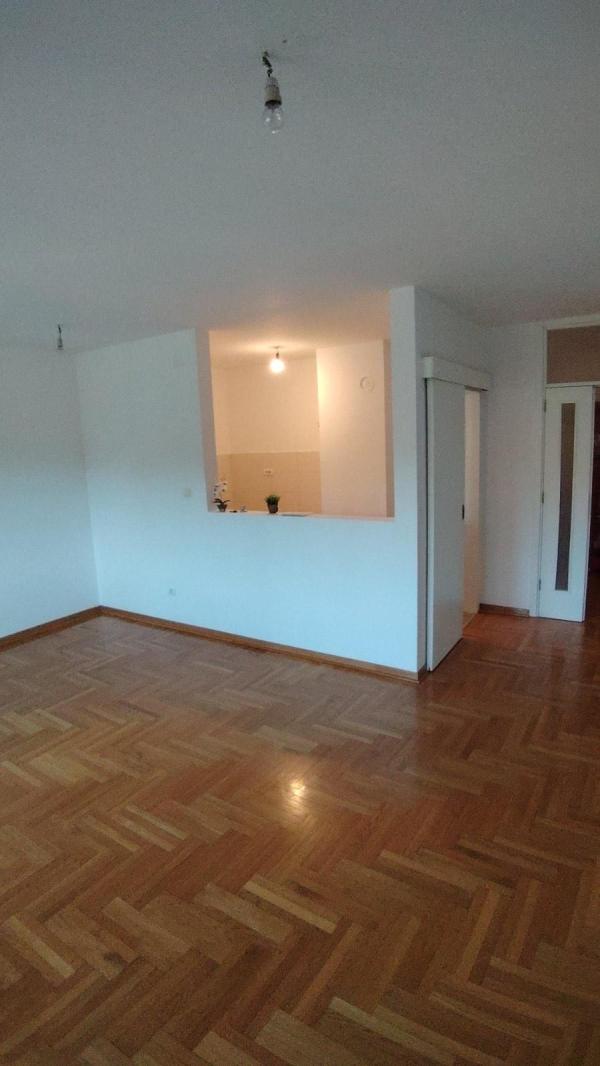 Slika 1 - 2. srpske armije, Trosoban stan za izdavanje, 84m2, 700€
