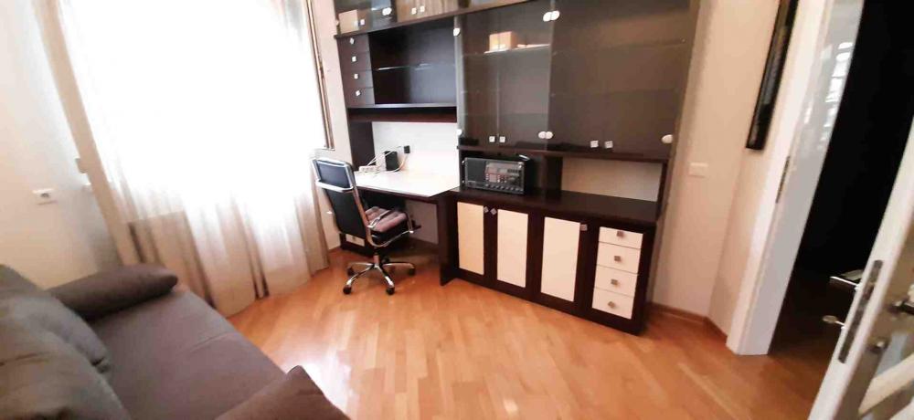 Slika 10 - Koče Kapetana, Četvorosoban stan za izdavanje, 100m2, 1.800€