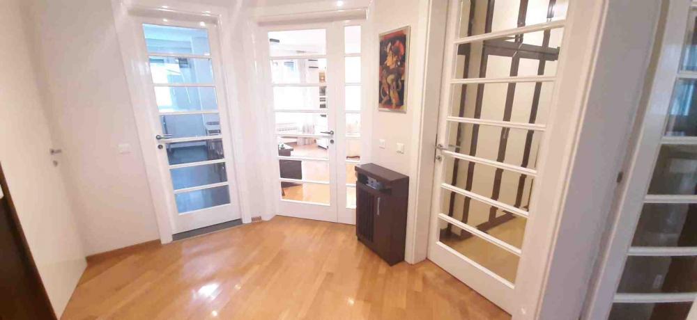 Slika 5 - Koče Kapetana, Četvorosoban stan za izdavanje, 100m2, 1.800€