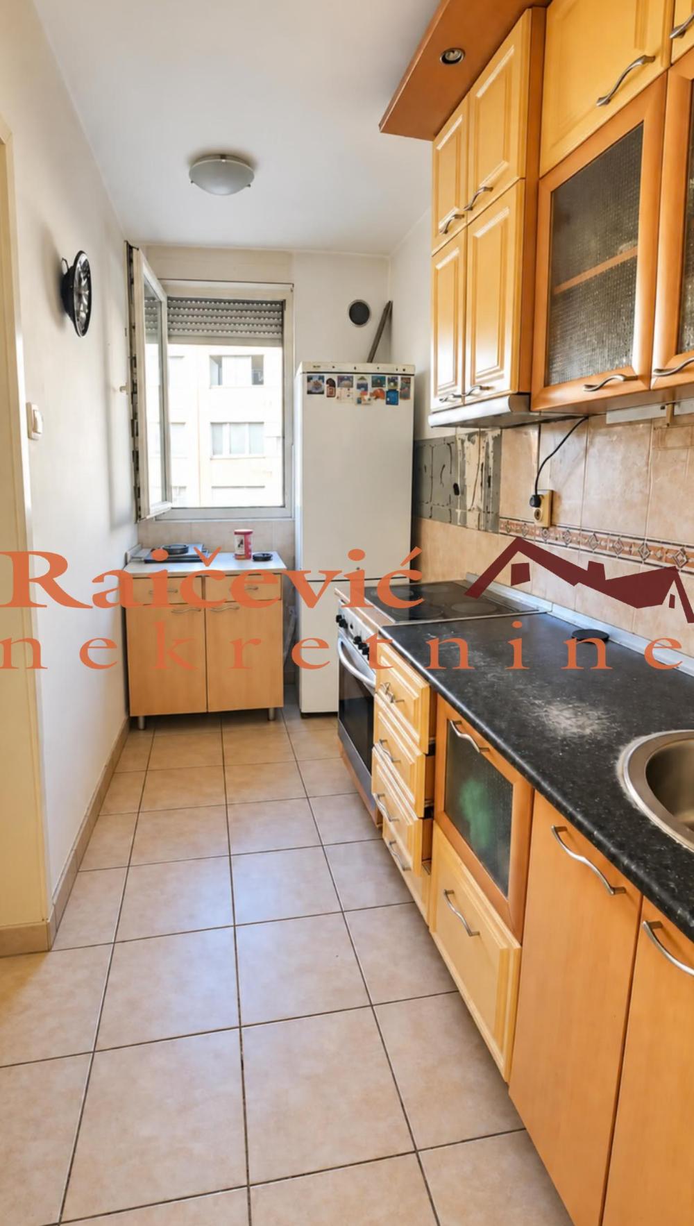 Slika 8 - Porecka, Četvorosoban stan na prodaju, 81m2, 320.000€