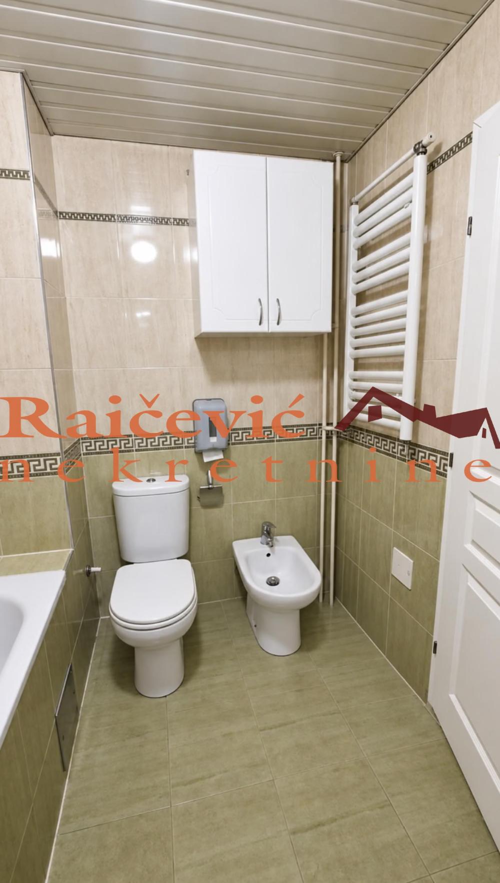 Slika 10 - Porecka, Četvorosoban stan na prodaju, 81m2, 320.000€