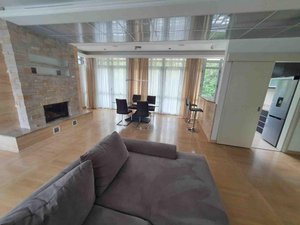 Slika 4 - Velisava Vulovića, Četvorosoban stan za izdavanje, 148m2, 2.400€
