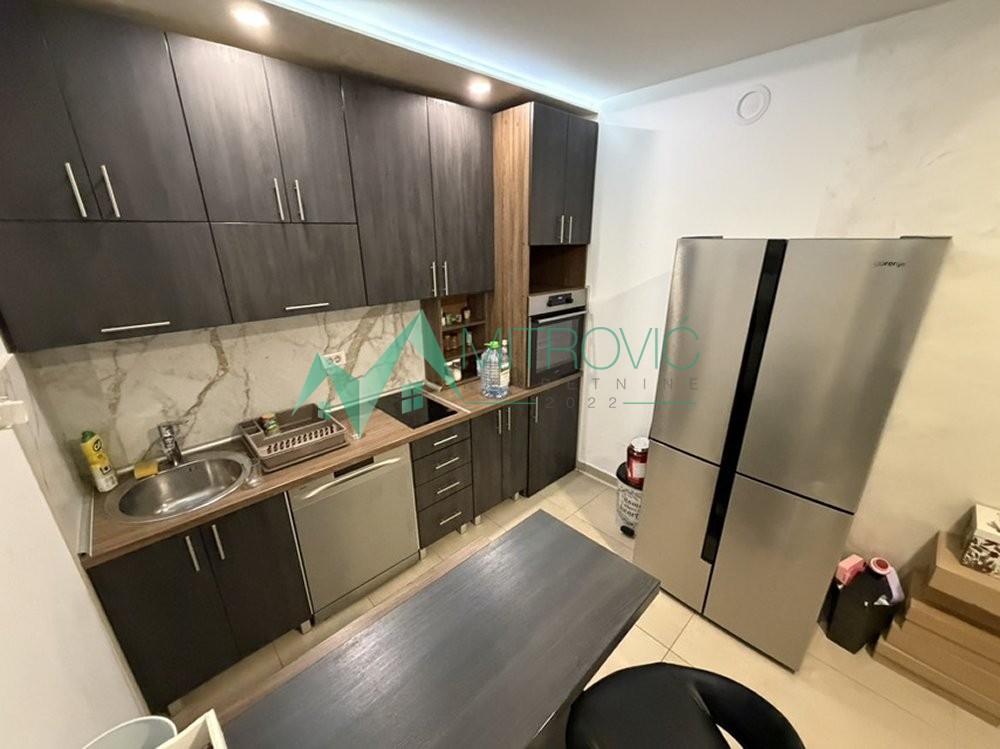 Slika 6 - Četvoroiposoban stan za izdavanje, 113m2, 1.200€