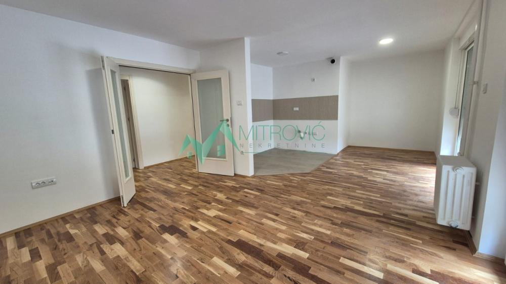 Slika 2 - Četvorosoban stan na prodaju, 95m2, 277.070€