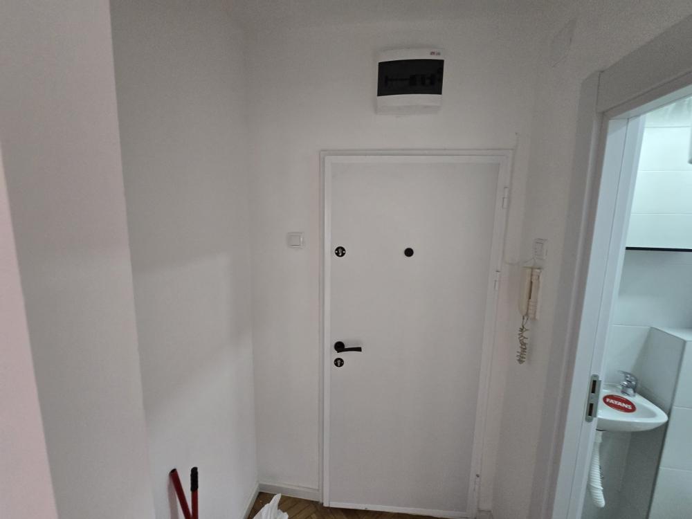 Slika 6 - Cara Dušana, Jednosoban stan za izdavanje, 25m2, 500€