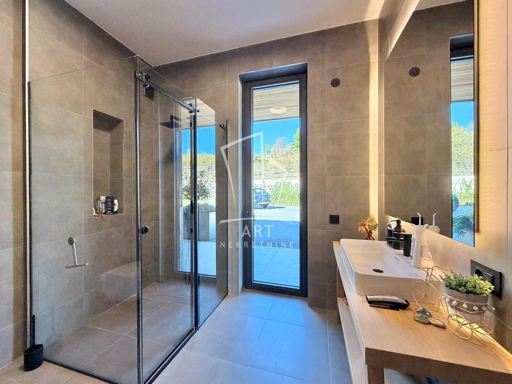 Slika 11 - Put za Markoviće,  Kuća na prodaju, 398m2, 1.700.000€