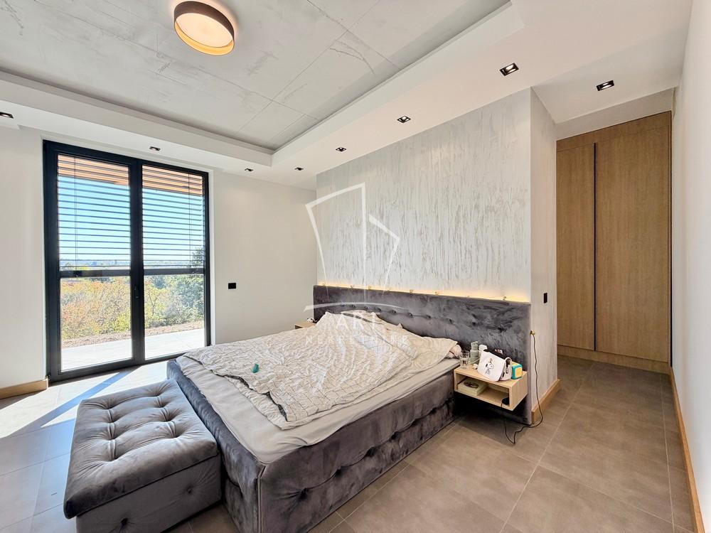 Slika 6 - Put za Markoviće,  Kuća na prodaju, 398m2, 1.700.000€