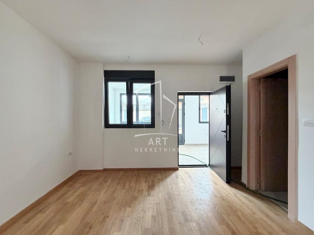 Slika 4 - Dušana Dude Timotijevića, Trosoban stan na prodaju, 59m2, 134.000€