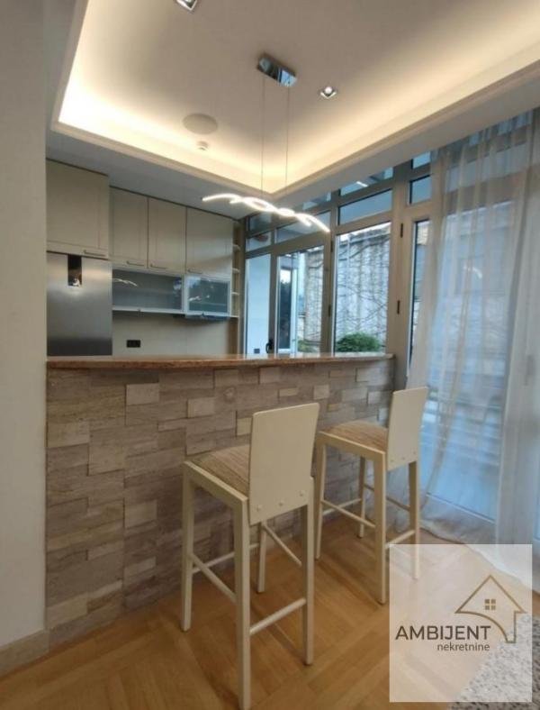 Slika 6 - Četvorosoban stan za izdavanje, 148m2, 2.400€