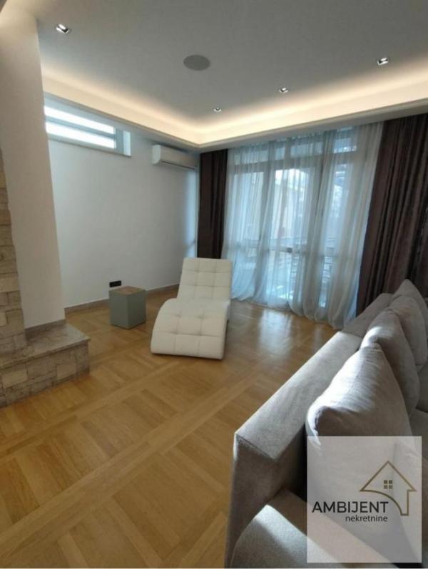 Slika 3 - Četvorosoban stan za izdavanje, 148m2, 2.400€