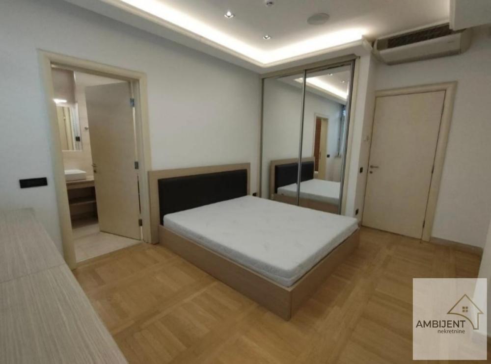 Slika 8 - Četvorosoban stan za izdavanje, 148m2, 2.400€