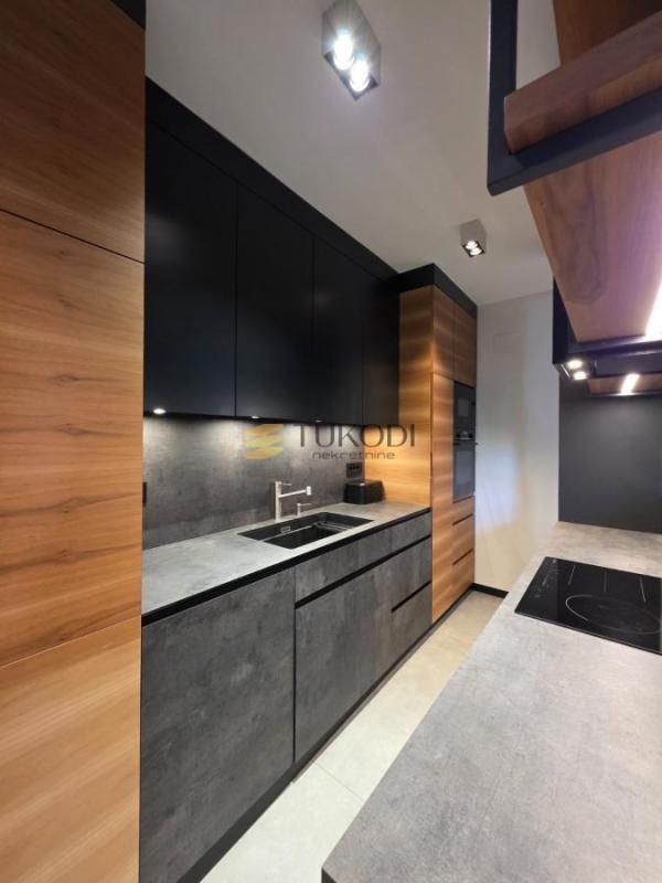 Slika 6 - Četvorosoban stan za izdavanje, 137m2, 2.800€