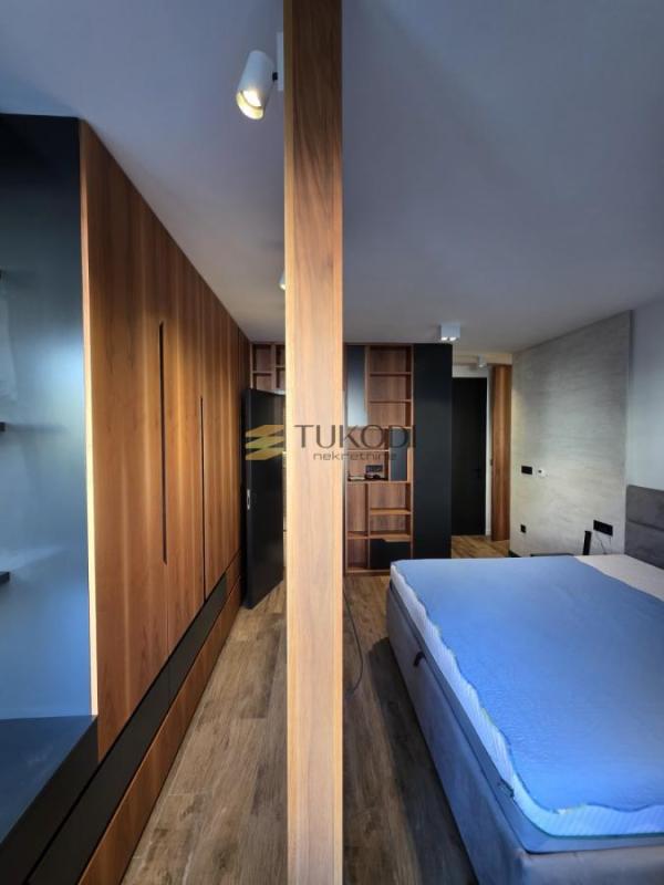 Slika 11 - Četvorosoban stan za izdavanje, 137m2, 2.800€