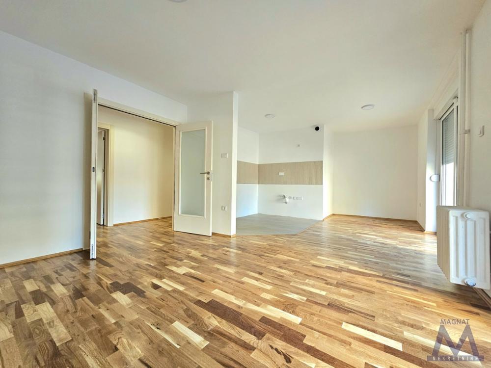 Glavna slika -Troiposoban stan na prodaju, 99m2, 277.000€