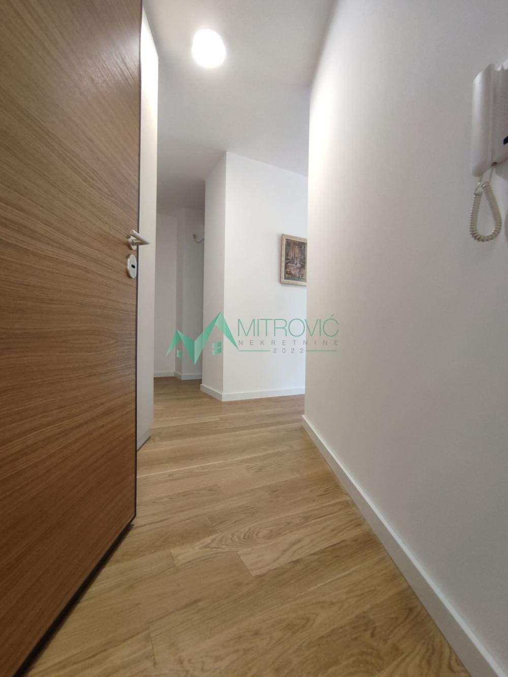 Slika 10 - Troiposoban stan za izdavanje, 100m2, 1.500€