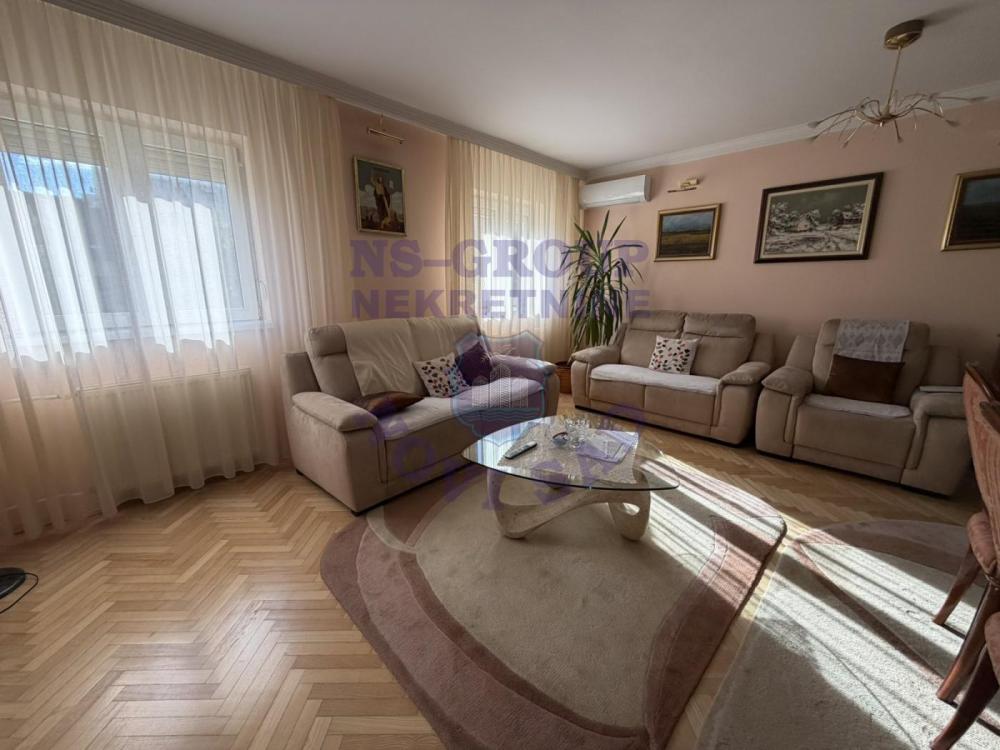 Slika 1 - Četvorosoban stan na prodaju, 108m2, 343.730€