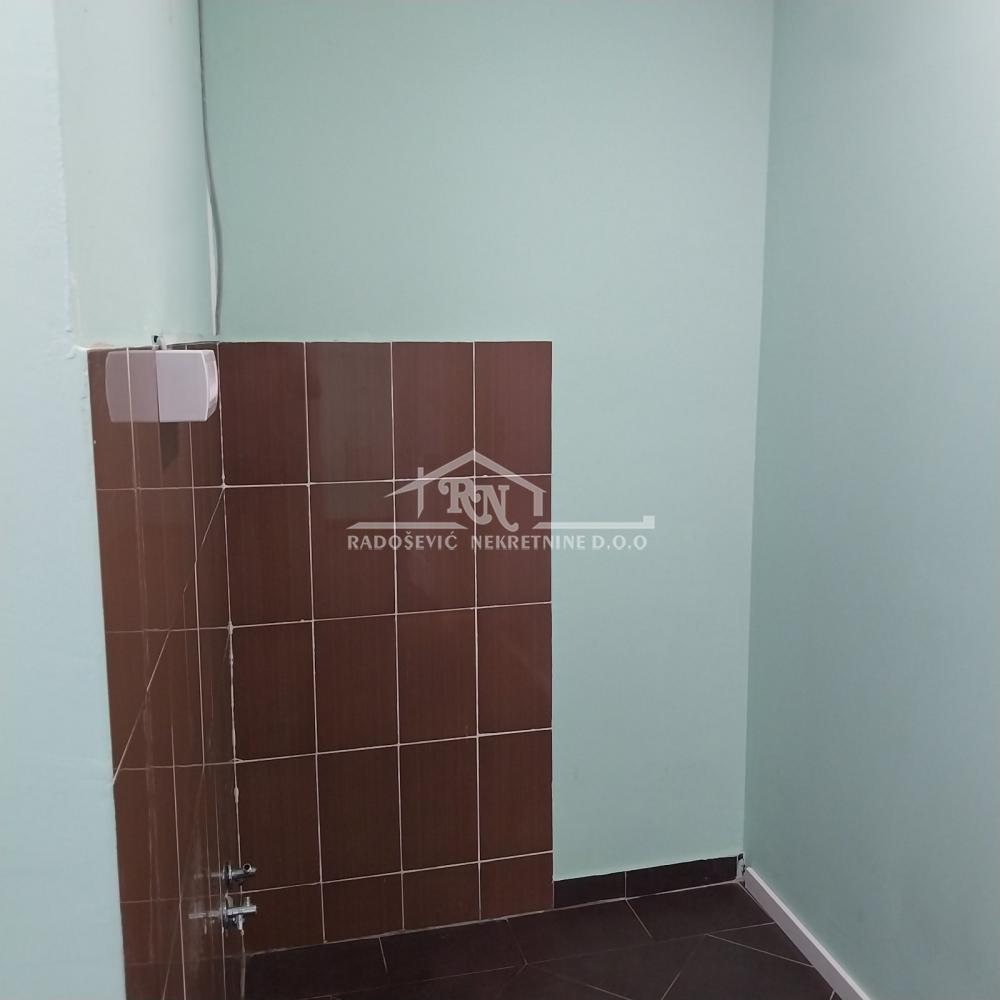 Slika 8 - Radnička,  Lokal za izdavanje, 51m2, 400€