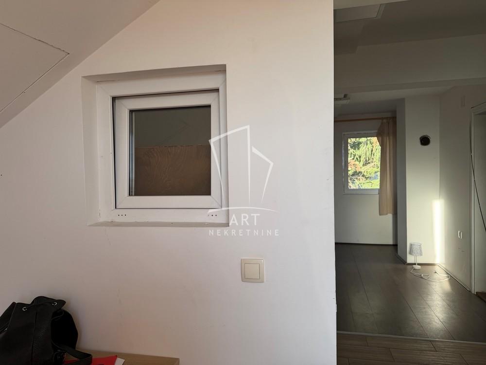 Slika 1 - Travnička, Dvosoban stan za izdavanje, 68m2, 400€