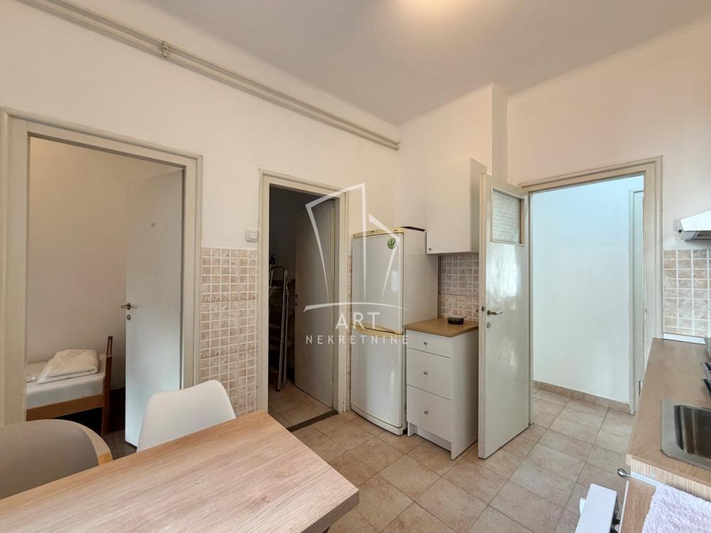 Slika 9 - Njegoševa, Troiposoban stan za izdavanje, 88m2, 1.400€