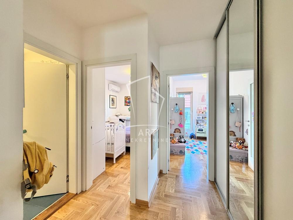 Slika 8 - Kneza Stracimira, Dvoiposoban stan na prodaju, 67m2, 295.400€