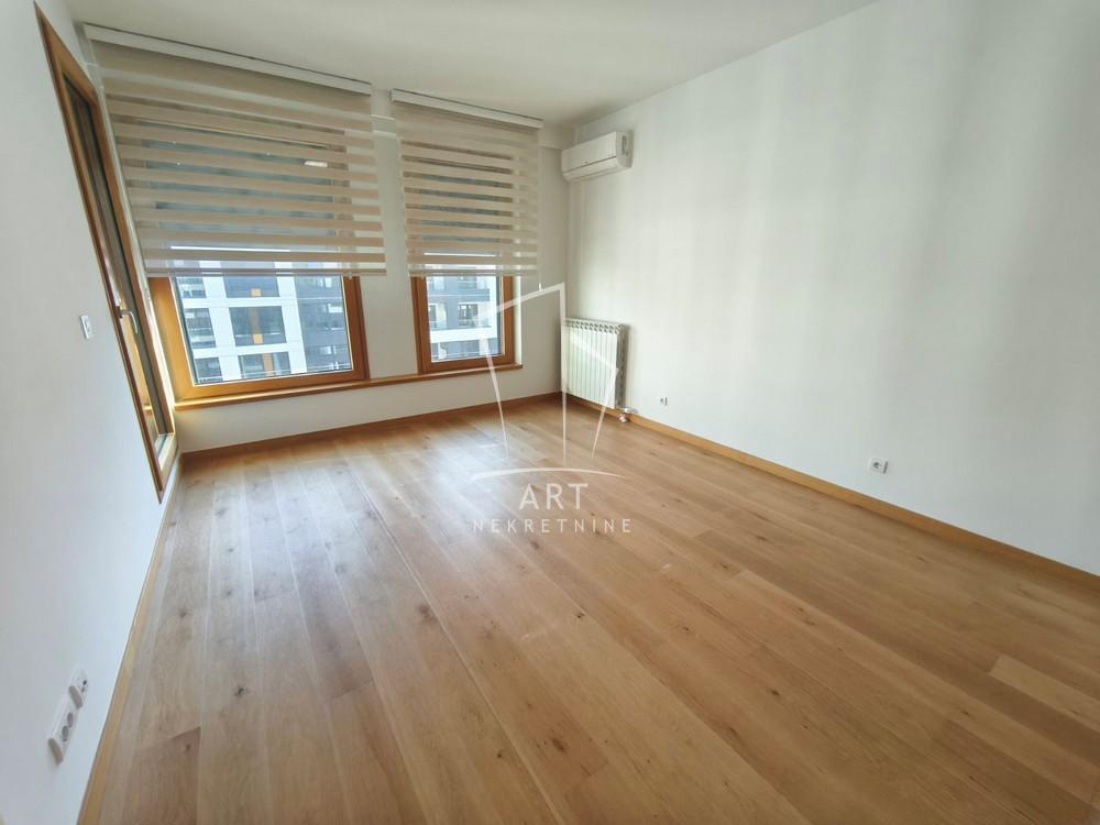 Glavna slika -Bulevar heroja sa Košara, Trosoban stan na prodaju, 110m2, 530.400€