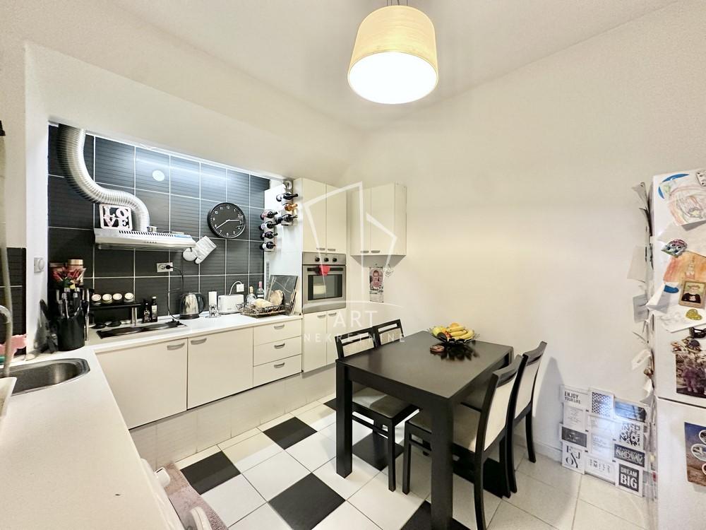 Slika 6 - Sarajevska, Petosoban stan na prodaju, 98m2, 345.000€