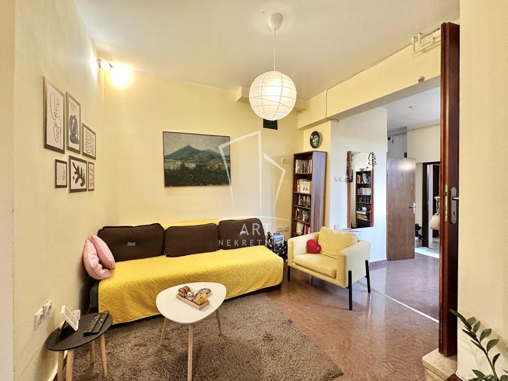 Slika 1 - Sarajevska, Petosoban stan na prodaju, 98m2, 345.000€
