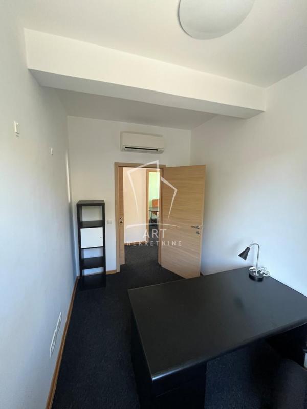 Slika 6 - Mihaila Avramovića,  Lokal za izdavanje, 99m2, 1.200€