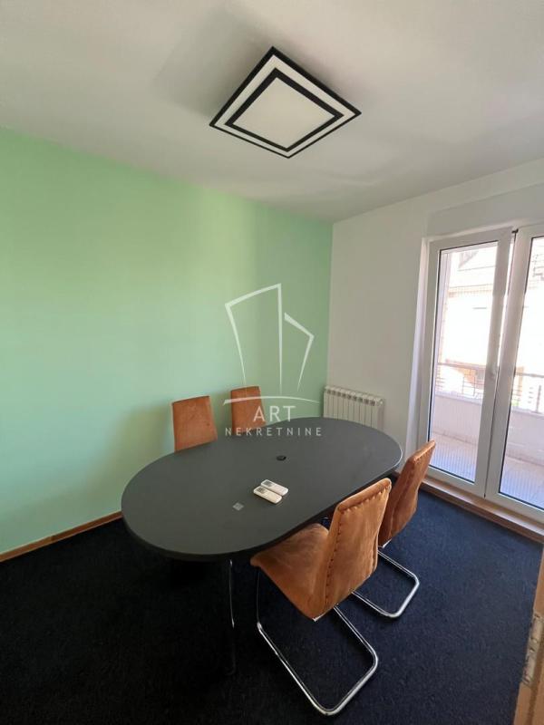 Slika 2 - Mihaila Avramovića,  Lokal za izdavanje, 99m2, 1.200€