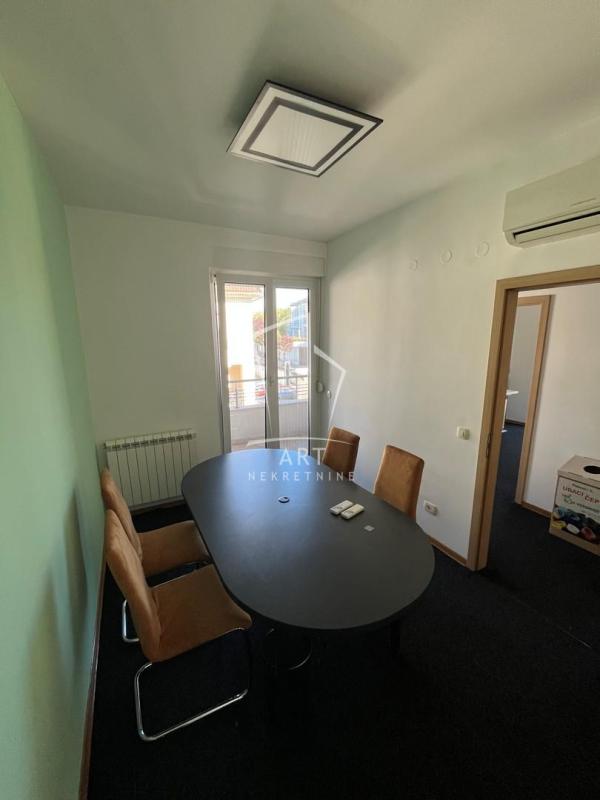 Slika 3 - Mihaila Avramovića,  Lokal za izdavanje, 99m2, 1.200€