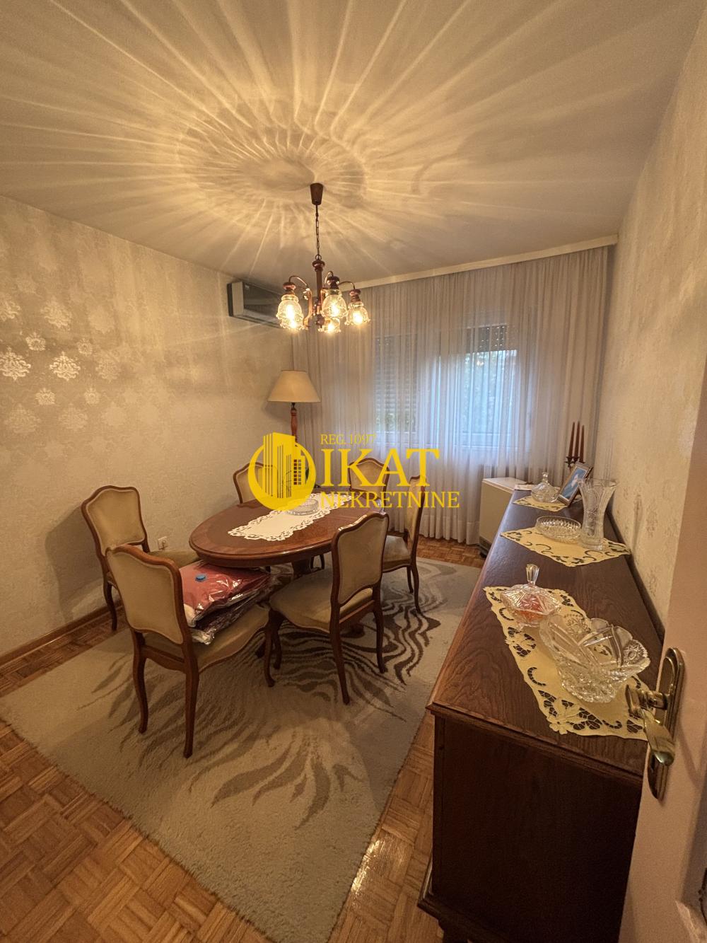 Slika 3 - Pere Kosorića, Trosoban stan na prodaju, 100m2, 140.000€