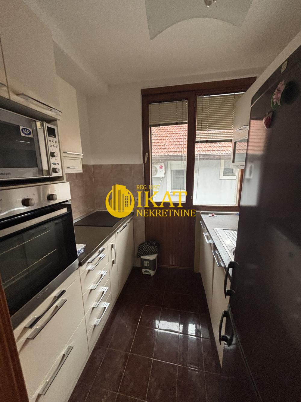 Slika 4 - Pere Kosorića, Trosoban stan na prodaju, 100m2, 140.000€