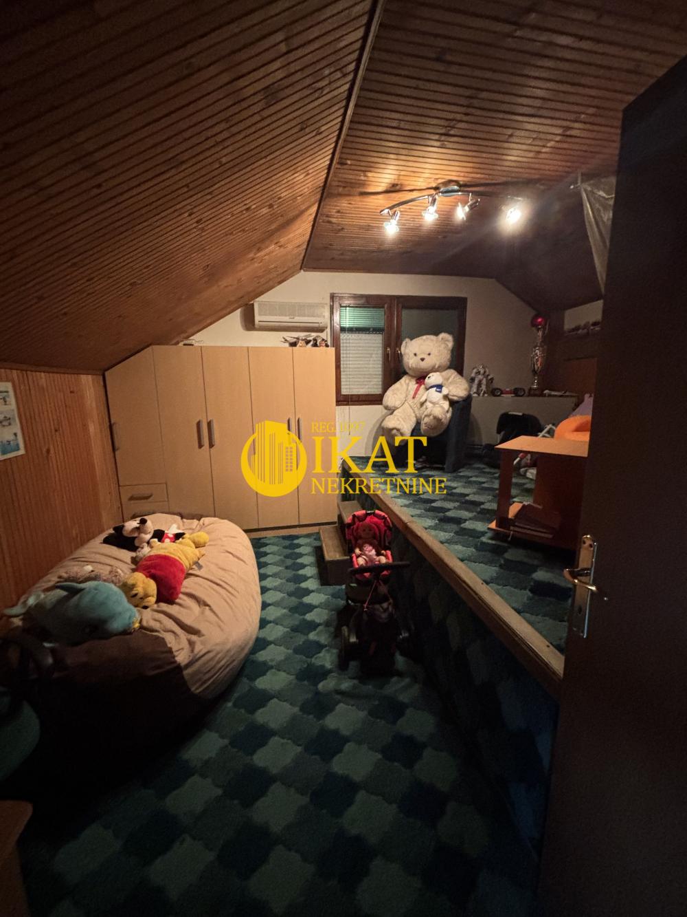 Slika 8 - Pere Kosorića, Trosoban stan na prodaju, 100m2, 140.000€