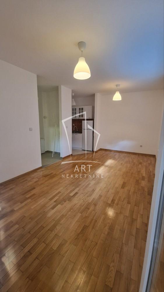 Glavna slika oglasa 418556