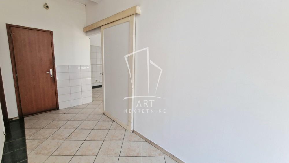 Slika 3 - Sremska,  Lokal za izdavanje, 70m2, 500€