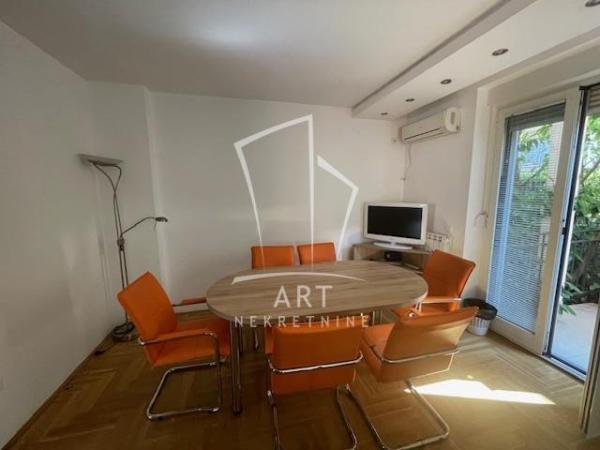 Slika 7 - Udbinska,  Lokal za izdavanje, 142m2, 3.500€