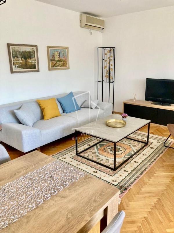 Slika 1 - Visokog Stevana, Trosoban stan za izdavanje, 60m2, 1.200€