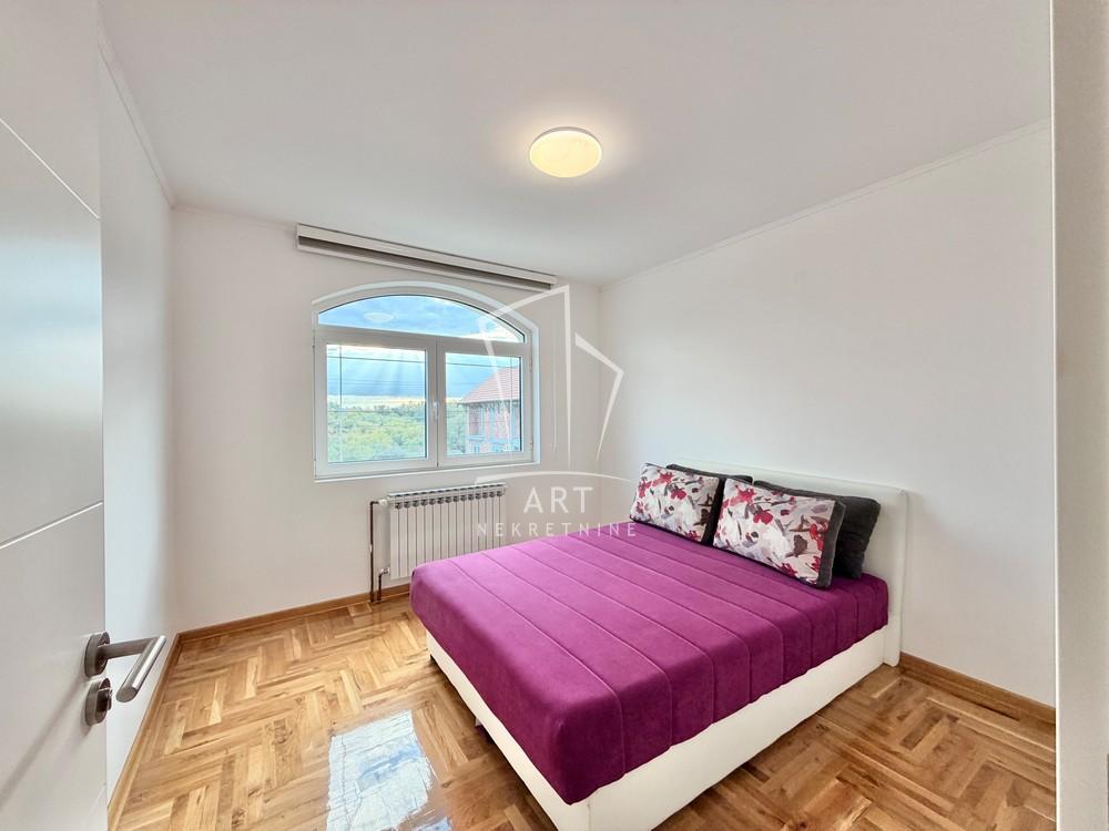 Slika 9 - Atika,  Kuća za izdavanje, 418m2, 3.000€