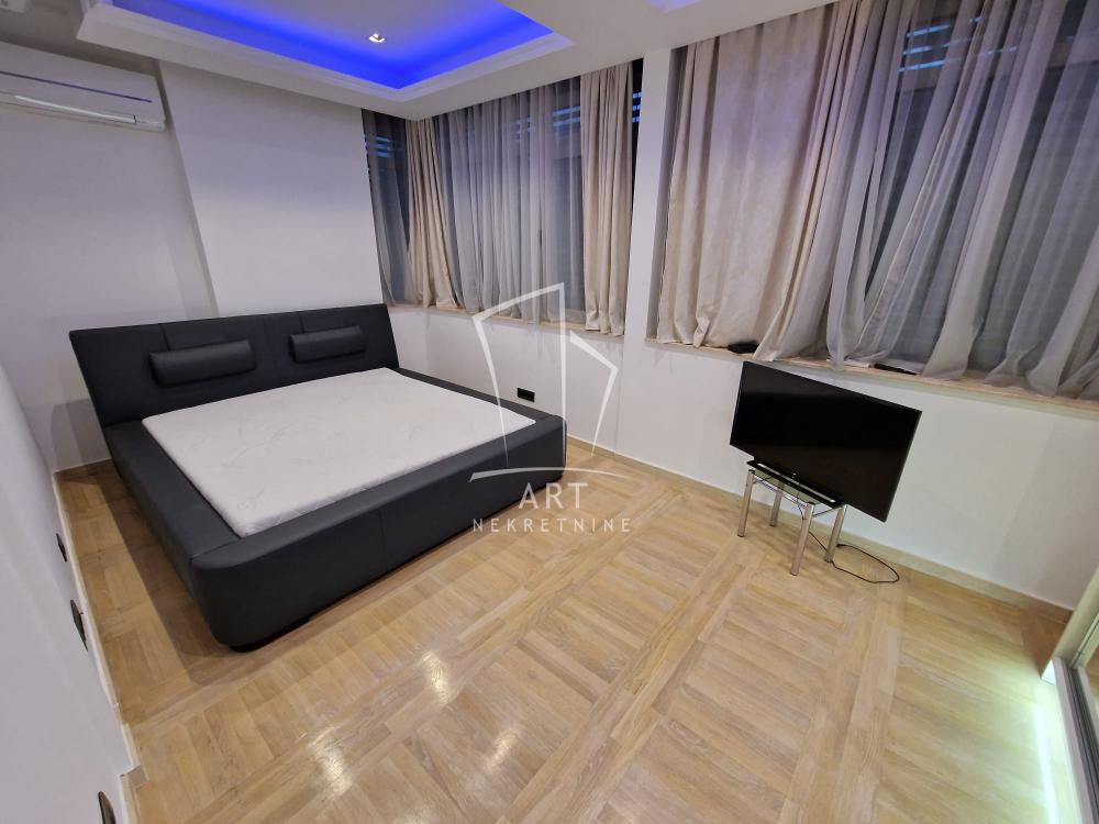 Slika 5 - Velisava Vulovića, Četvorosoban stan za izdavanje, 148m2, 2.400€