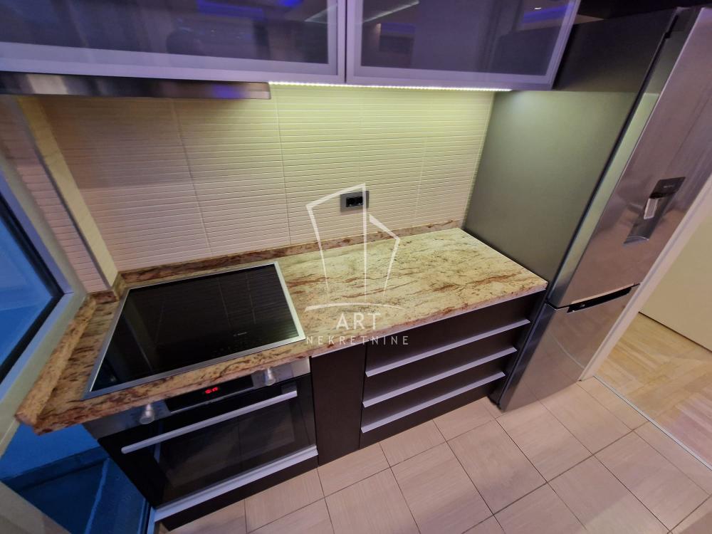 Slika 9 - Velisava Vulovića, Četvorosoban stan za izdavanje, 148m2, 2.400€