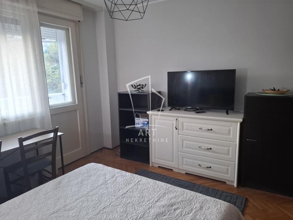 Slika 11 - Stevana Lukovića, Dvosoban stan za izdavanje, 56m2, 500€