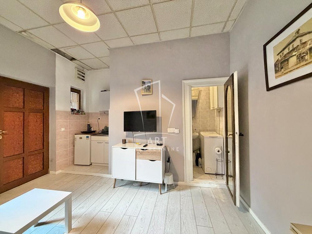 Slika 9 - Zahumska, Trosoban stan na prodaju, 27m2, 120.000€