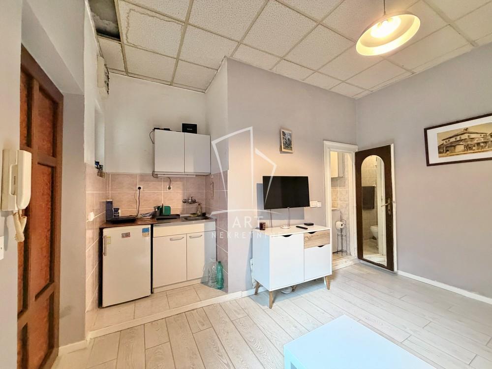 Slika 8 - Zahumska, Trosoban stan na prodaju, 27m2, 120.000€