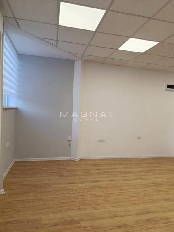Slika 2 - Bitoljska,  Lokal za izdavanje, 25m2, 500€