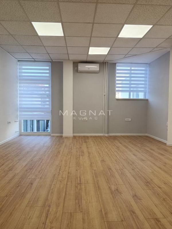 Slika 2 - Bitoljska,  Lokal na prodaju, 25m2, 48.000€