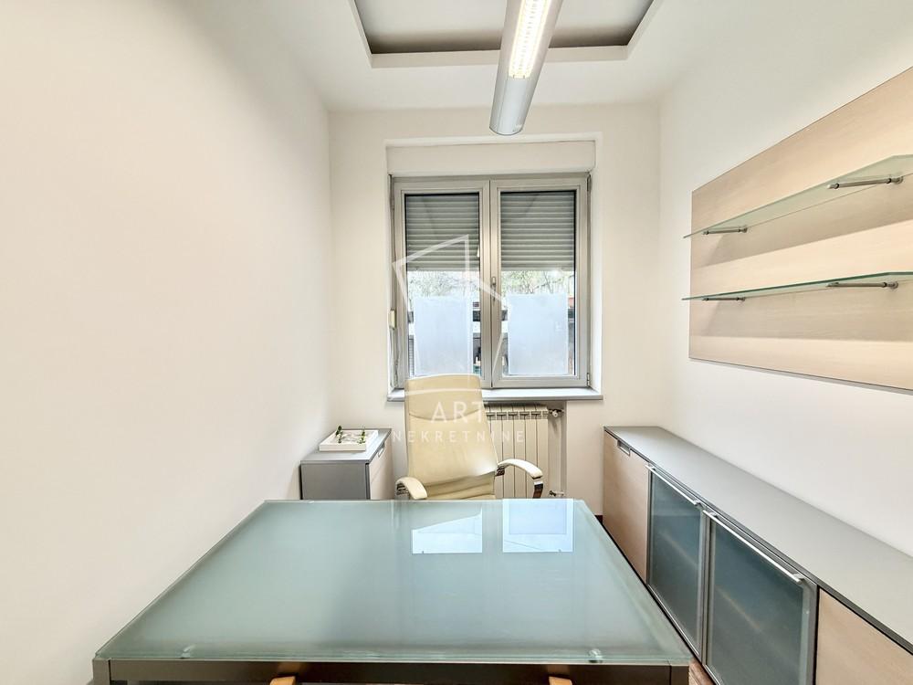 Slika 3 - Kralja Milutina,  Lokal za izdavanje, 34m2, 600€