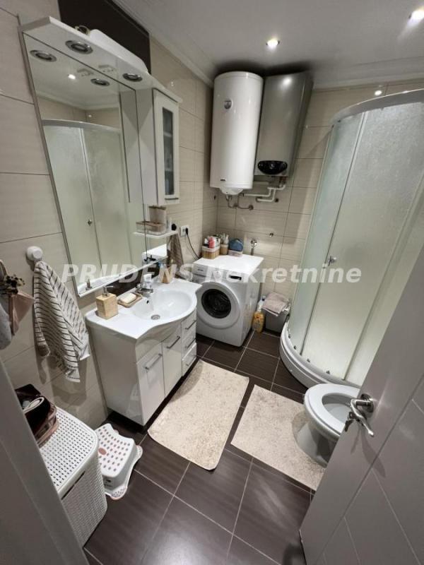 Slika 2 - Trosoban stan za izdavanje, 75m2, 550€
