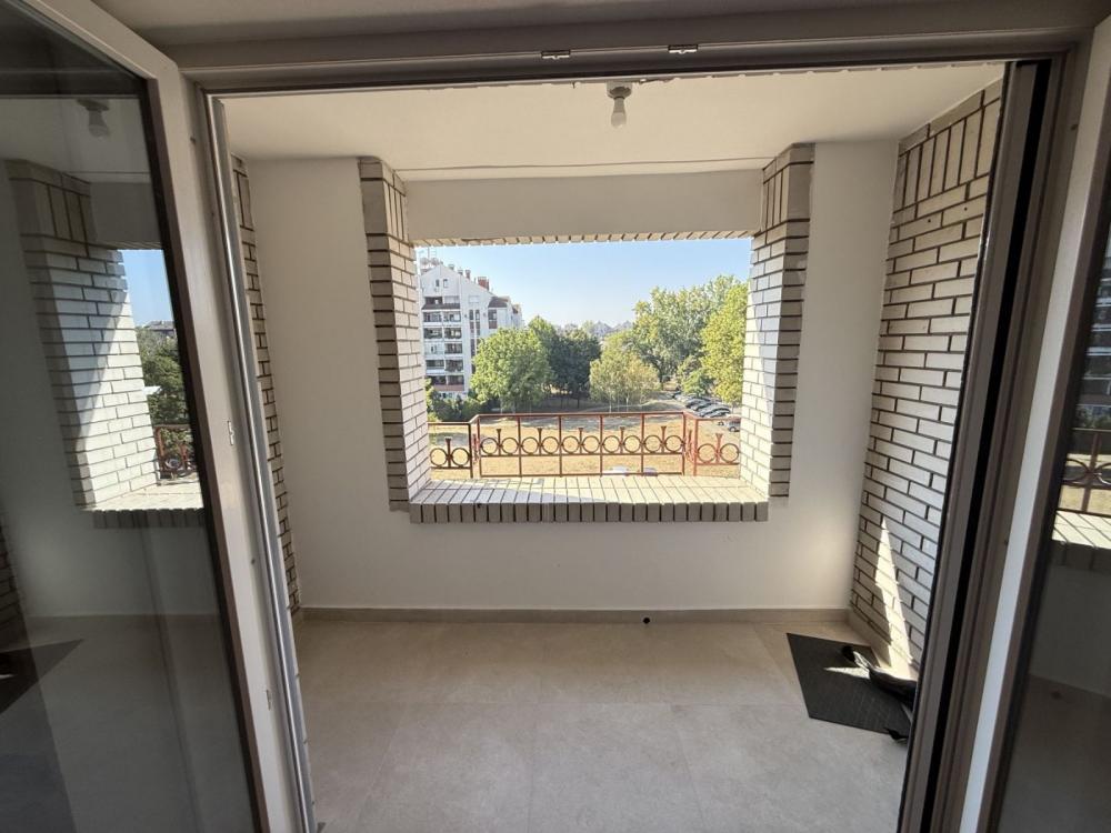 Slika 4 - Peđe Milosavljevića, Četvorosoban stan za izdavanje, 90m2, 2.200€